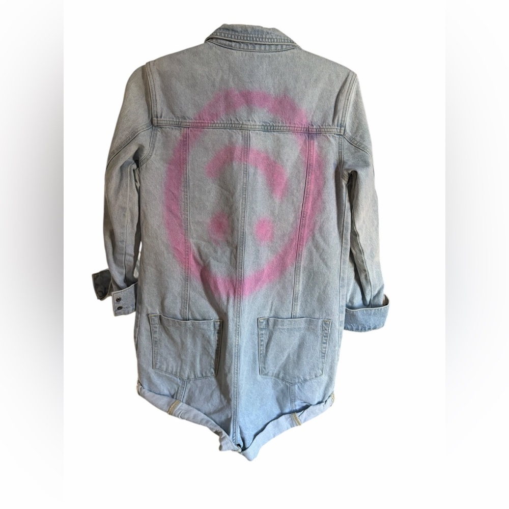 Women’s One Teaspoon Light Wash Denim Romper Pink Spray Paint Smiley Face XS - Picture 12 of 12